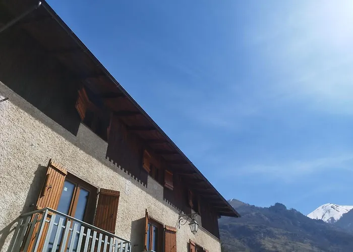 Pensión Mons 3*